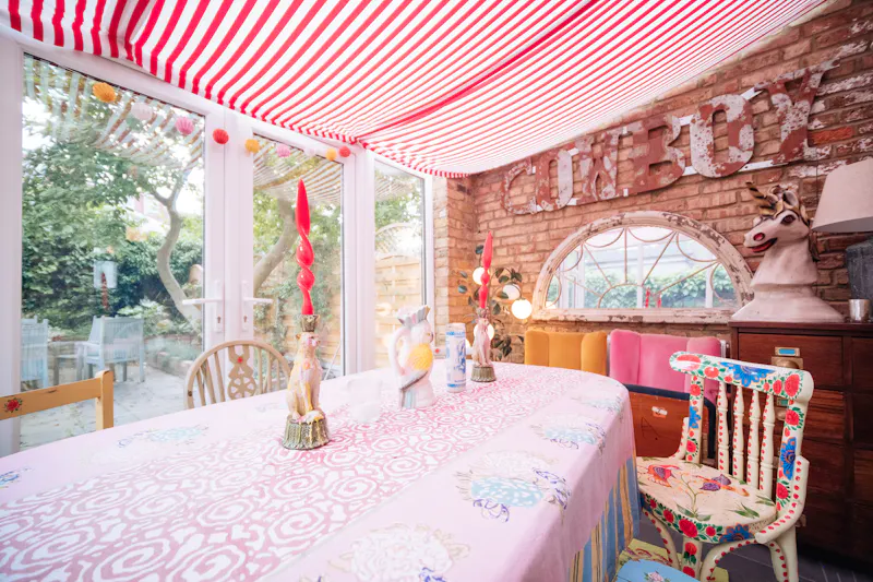 Quirky Victorian Leyton house, B1865 (photo 171)
