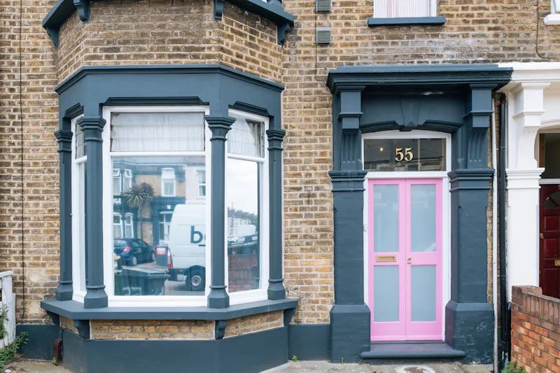 Quirky Victorian Leyton house, B1865 (photo 152)