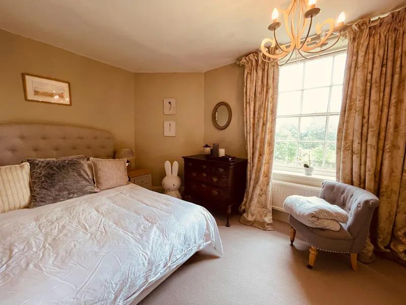 Bedroom at Country house near Peterborough, A1554 (photo 14)