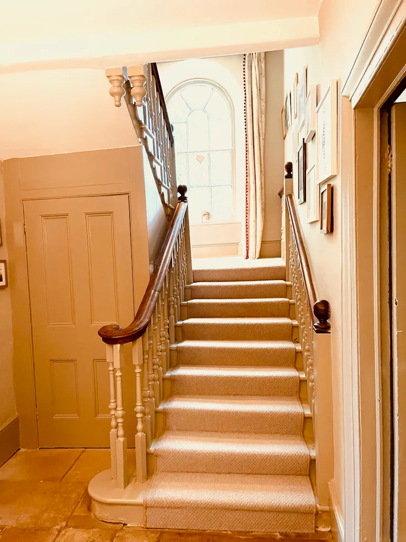Staircase at Country house near Peterborough, A1554 (photo 9)