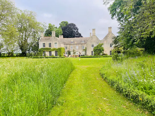 Country house near Peterborough, A1554