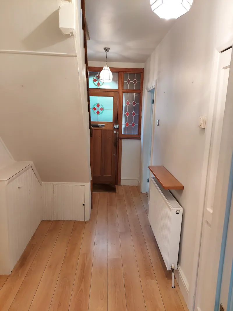 1930s house in Lilley, D2554 (photo 17)