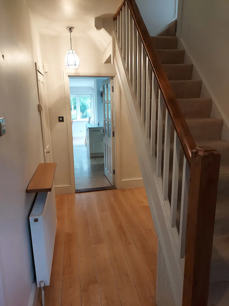 Staircase at 1930s house in Lilley, D2554 (photo 20)