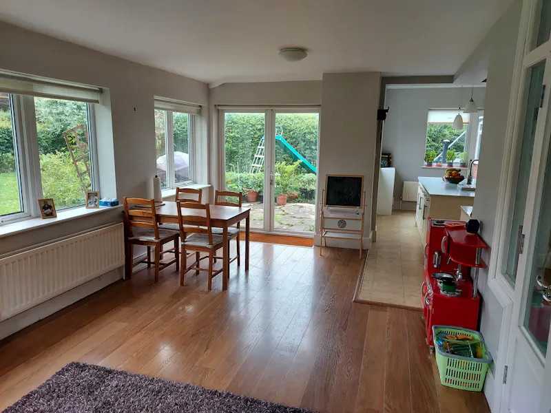 1930s house in Lilley, D2554 (photo 9)