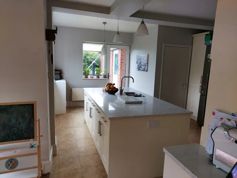 Kitchen at 1930s house in Lilley, D2554 (photo 14)