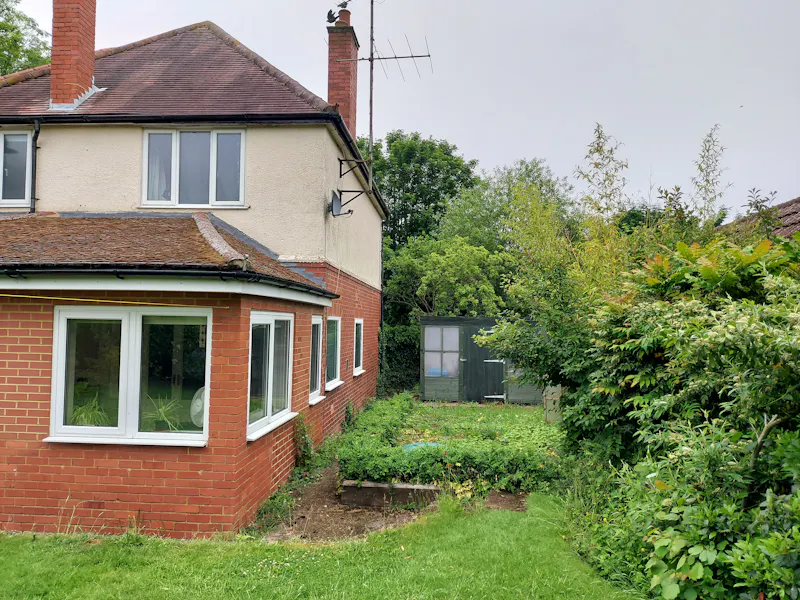 1930s house in Lilley, D2554 (photo 37)