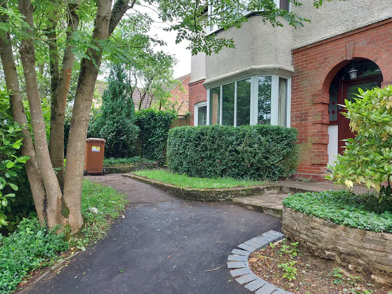 1930s house in Lilley, D2554 (photo 43)