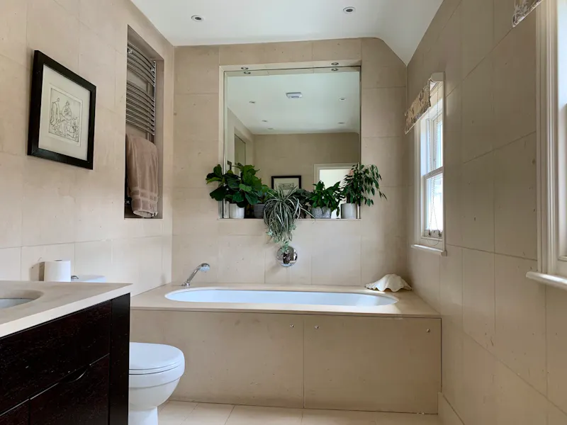 Bath at Luxe terrace house Streatham, B1916 (photo 15)
