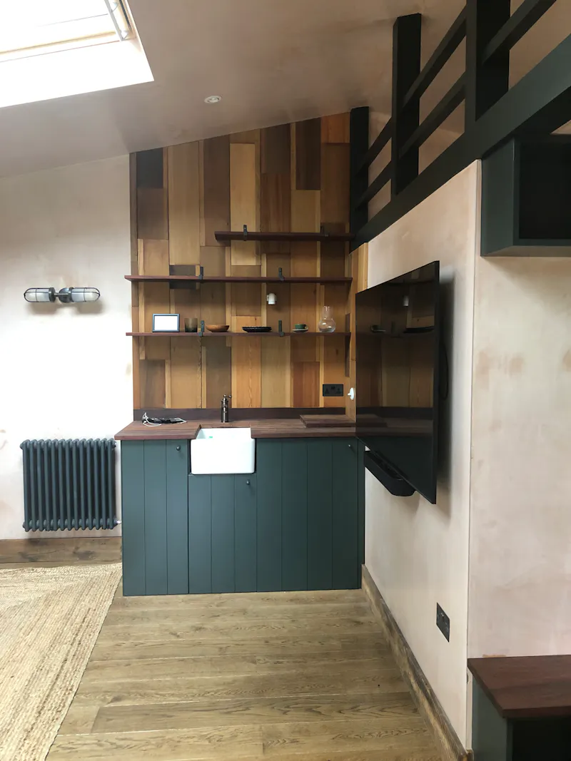 Panelling at Kensal Rise broken-plan house, D2230 (photo 42)