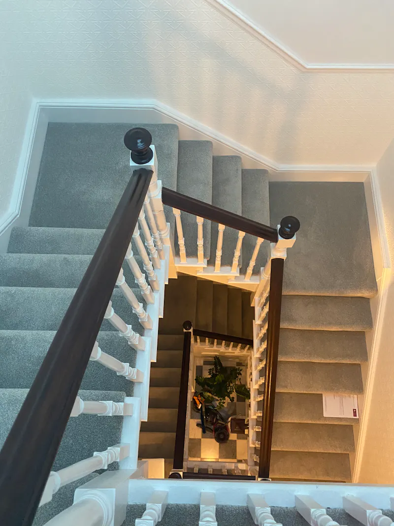 Staircase at Modern Victorian house Bath, B1915 (photo 17)