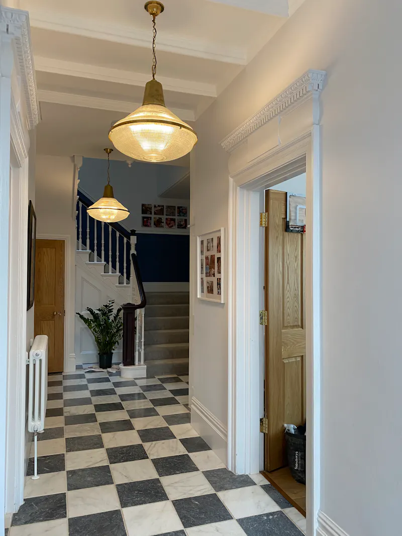 Corridor at Modern Victorian house Bath, B1915 (photo 7)