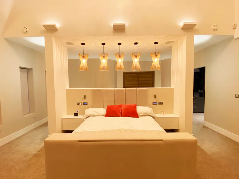 Bedroom at Ultra modern house Manchester, D2550 (photo 20)