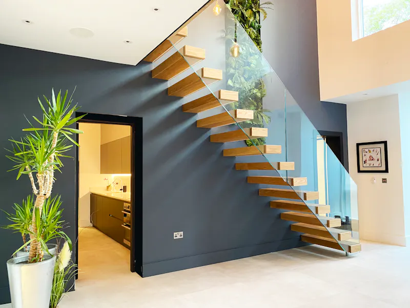 Staircase at Ultra modern house Manchester, D2550 (photo 13)