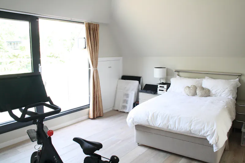 Bedroom at Smart Wimbledon house, D1426 (photo 65)