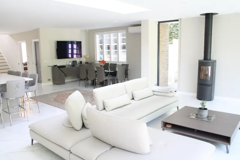 Sitting room at Smart Wimbledon house, D1426 (photo 7)
