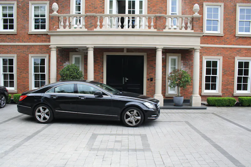 Striking Kingston mansion, D2515 (photo 123)