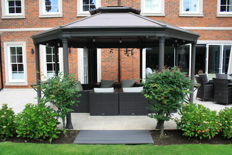 Striking Kingston mansion, D2515 (photo 116)