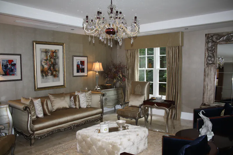 Striking Kingston mansion, D2515 (photo 13)