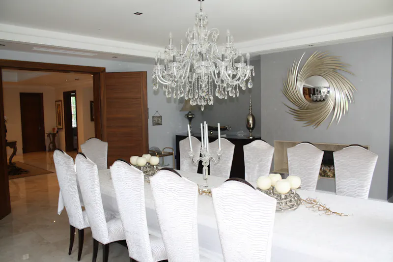 Striking Kingston mansion, D2515 (photo 26)