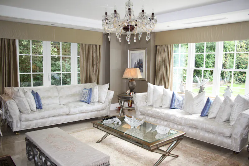 Striking Kingston mansion, D2515 (photo 14)