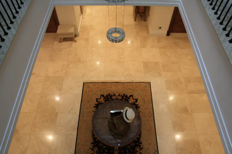 Striking Kingston mansion, D2515 (photo 39)