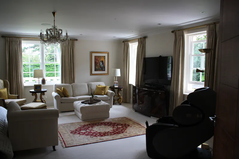 Striking Kingston mansion, D2515 (photo 64)