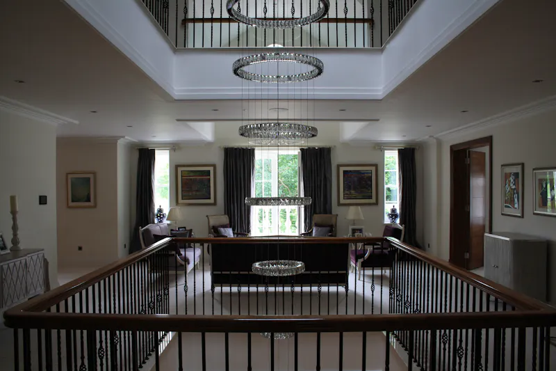 Striking Kingston mansion, D2515 (photo 40)