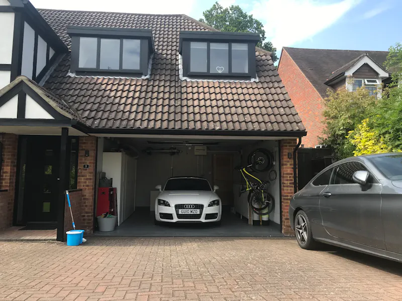 Garage at Mock Tudor house in Chalfont , D2482 (photo 17)