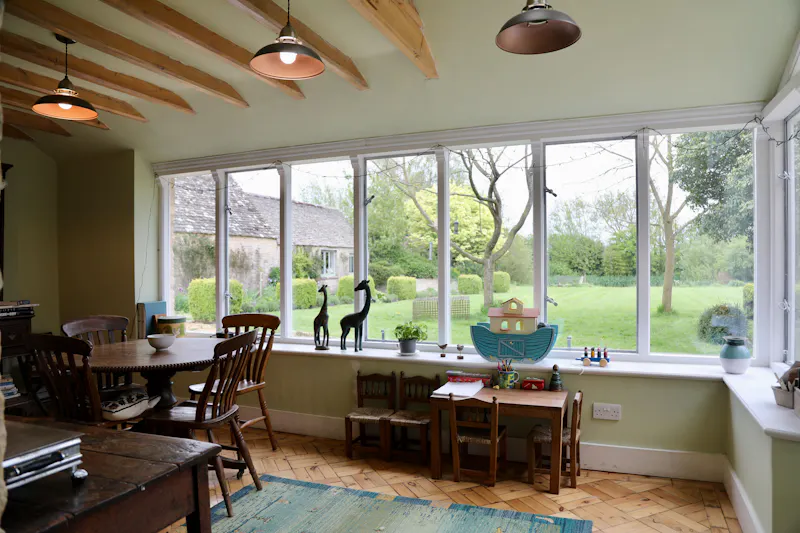 Large farmhouse near Witney, L722 (photo 4)