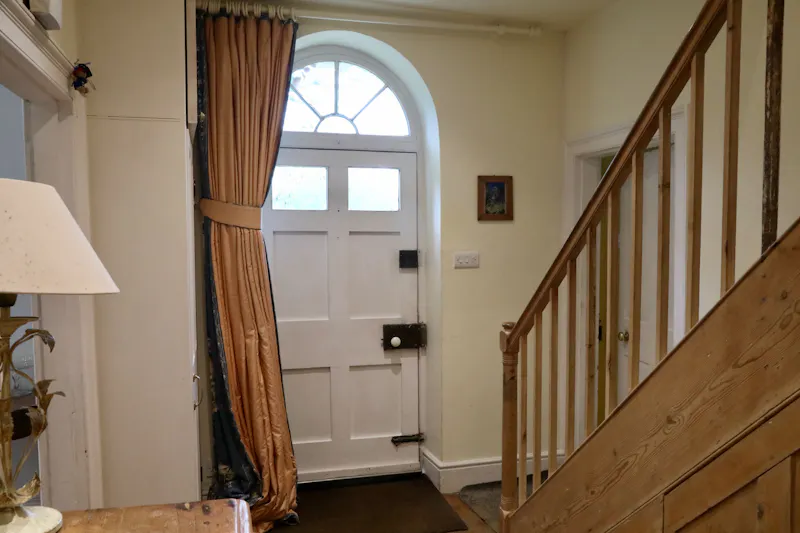 Large farmhouse near Witney, L722 (photo 21)