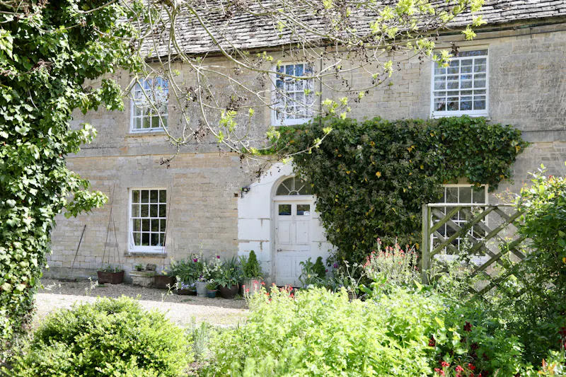 Large farmhouse near Witney, L722 (photo 60)