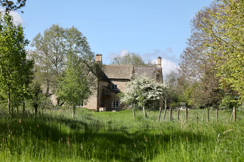 Large farmhouse near Witney, L722 (photo 52)