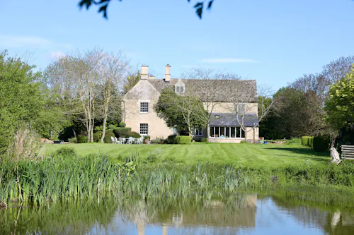 Large farmhouse near Witney, L722