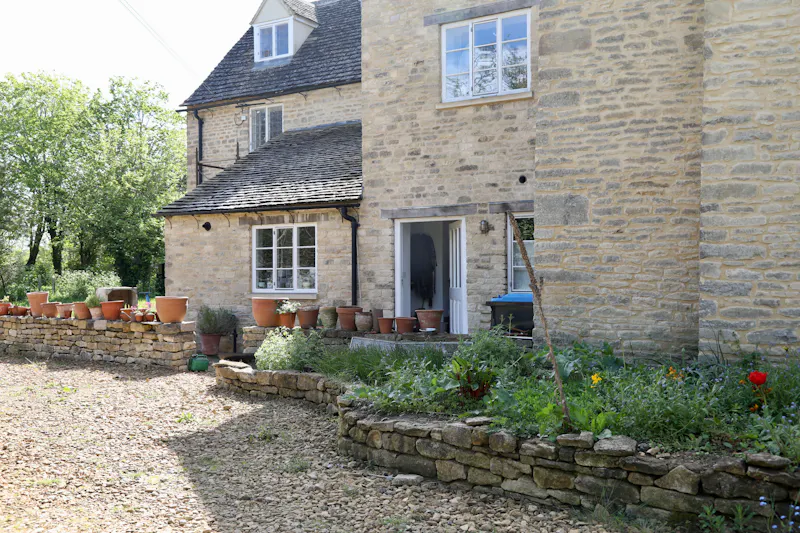 Large farmhouse near Witney, L722 (photo 47)