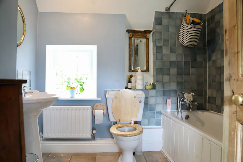 Tiled at Claywell cottage in Oxfordshire, L723 (photo 40)