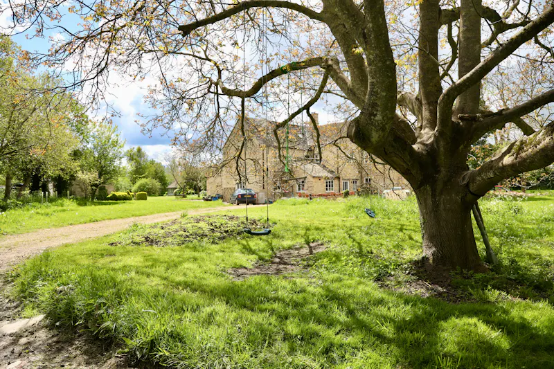 Claywell gardens in Oxfordshire, L724 (photo 63)