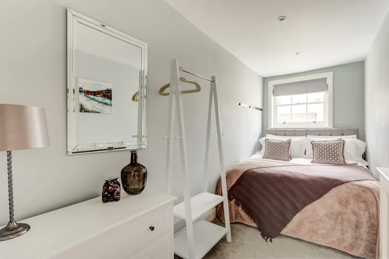Bedroom at Brighton Kemptown townhouse, B1943 (photo 11)