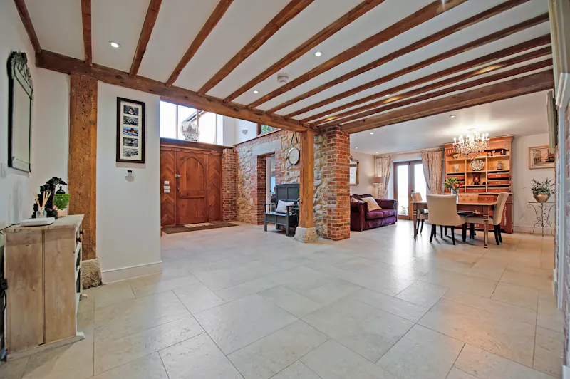 Entrance hall at Converted oast house in Burham , D2560 (photo 4)