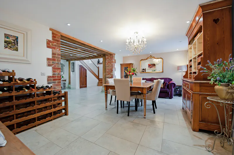 Converted oast house in Burham , D2560 (photo 5)