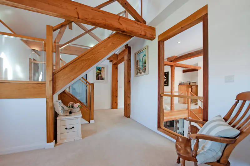Beams at Converted oast house in Burham , D2560 (photo 6)