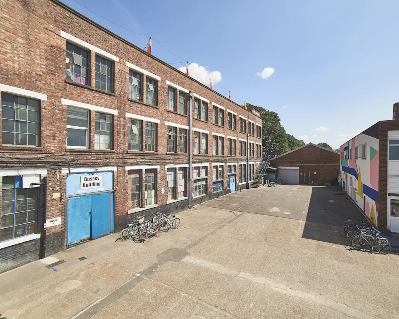 Peckham warehouses and rooftops, N248 (photo 1)