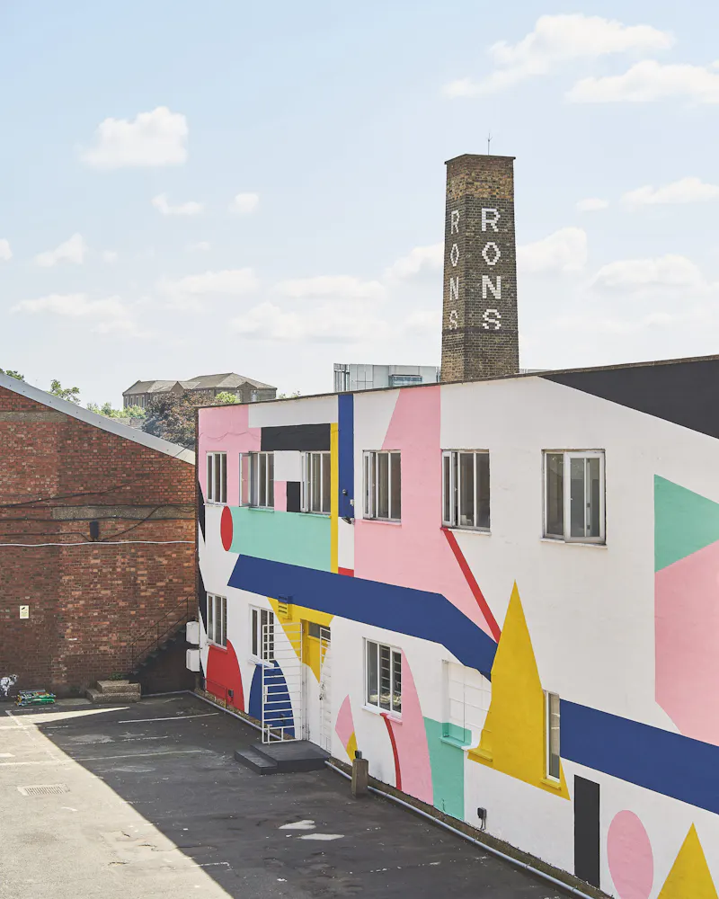Peckham warehouses and rooftops, N248 (photo 3)