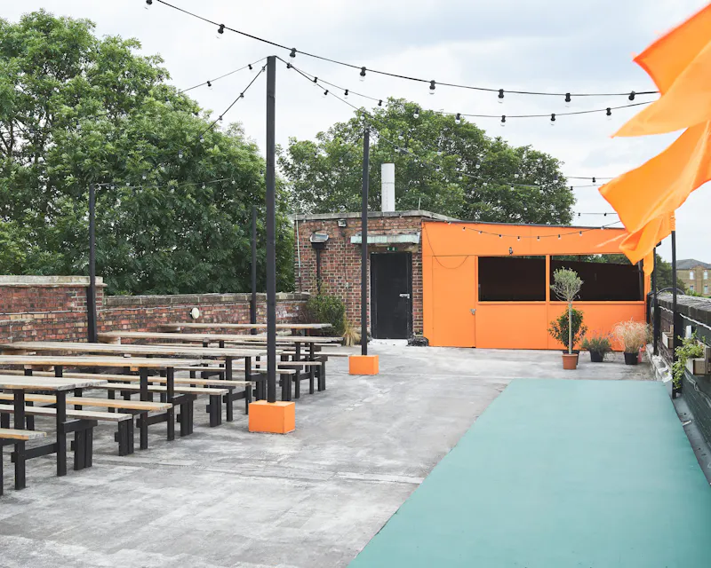 Roof terrace at Peckham warehouses and rooftops, N248 (photo 17)