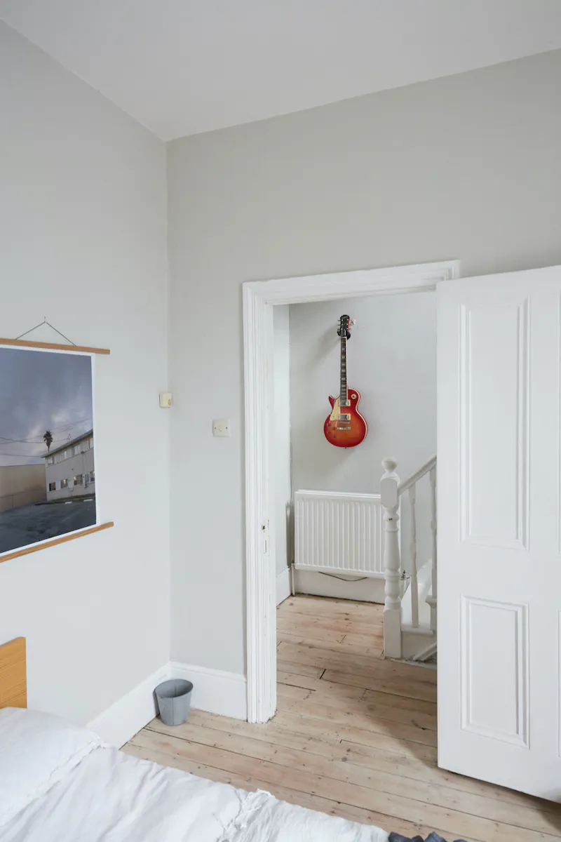 Victorian neutral apartment, B1941 (photo 15)