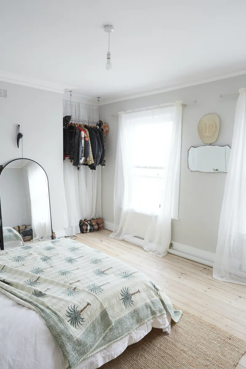 Victorian neutral apartment, B1941 (photo 18)