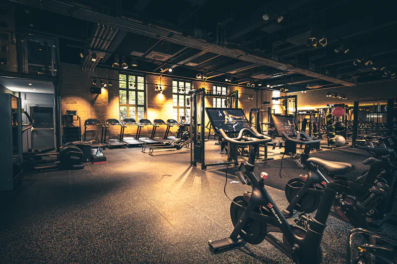 Gym at Jacobean manor house Bracknell, H184 (photo 15)