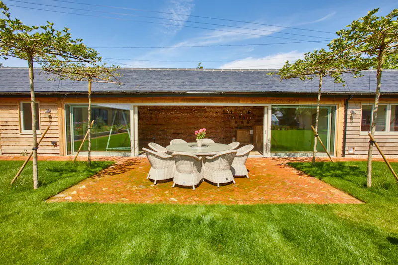 Terrace/Patio at Stunning barn conversion Kent , D2552 (photo 24)