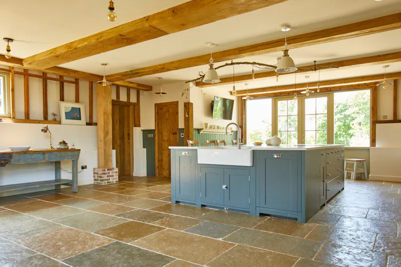 Stunning barn conversion Kent , D2552 (photo 3)