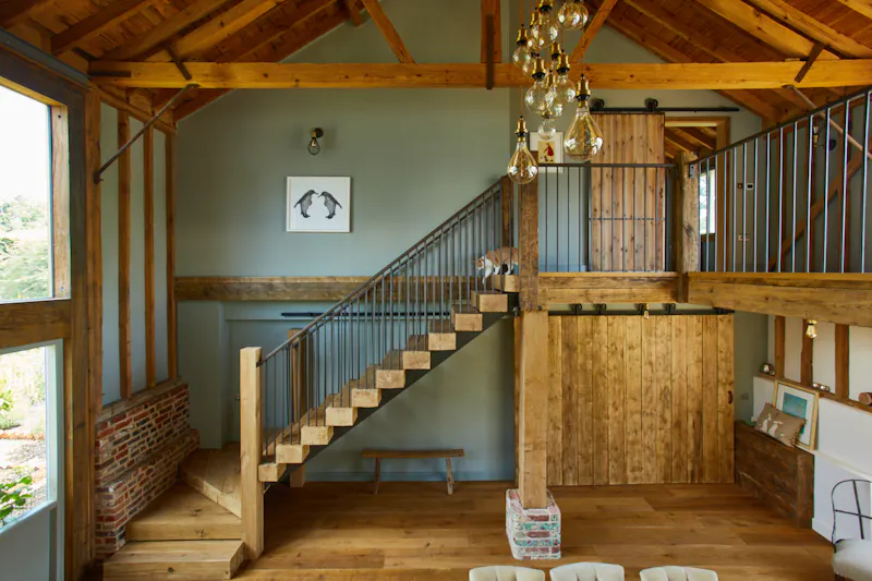 Staircase at Stunning barn conversion Kent , D2552 (photo 13)