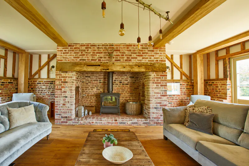 Exposed brick at Stunning barn conversion Kent , D2552 (photo 6)